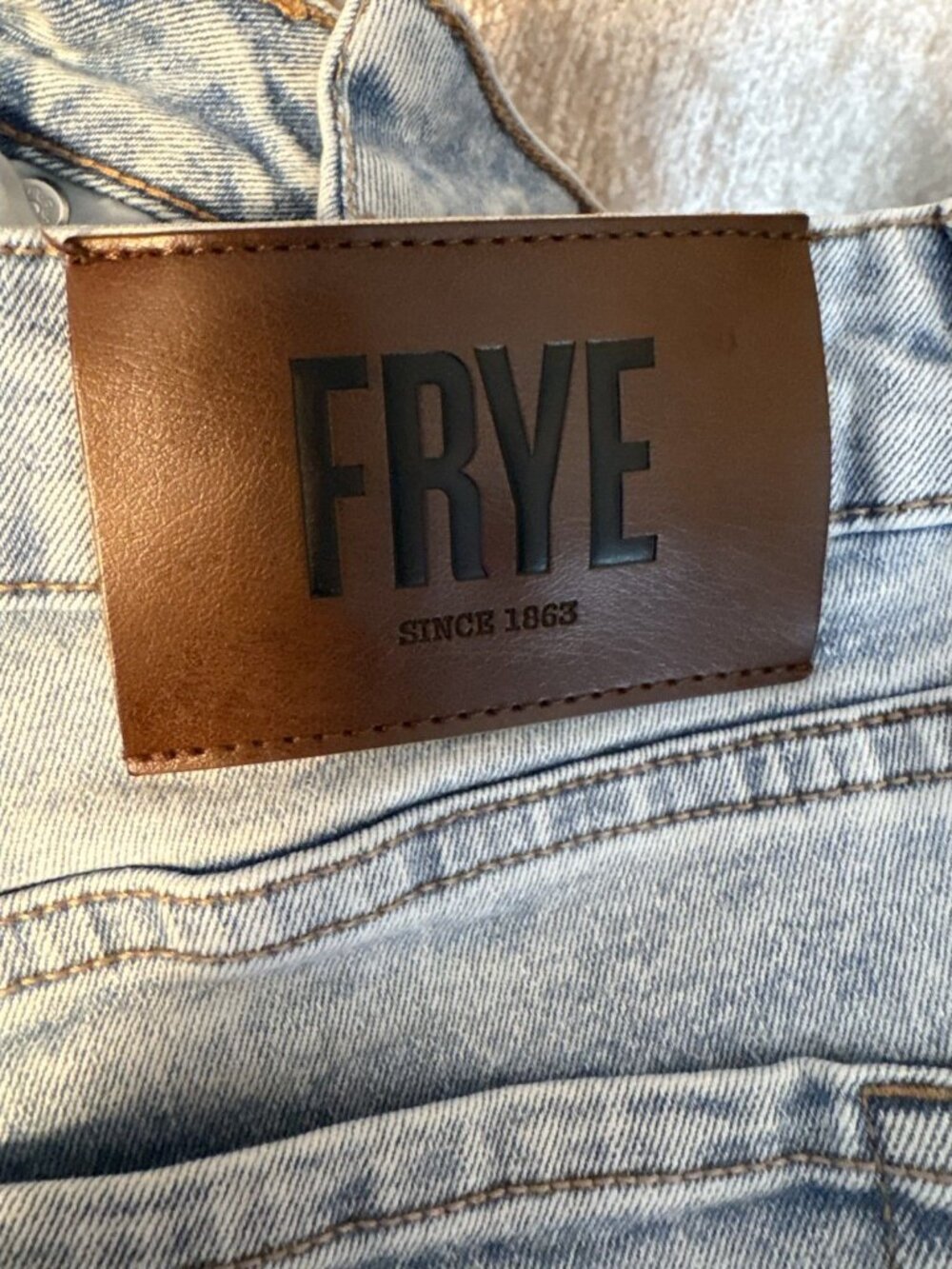 FRYE Women's Light Wash High Rise Straight Leg Jeans - Picture 3 of 6